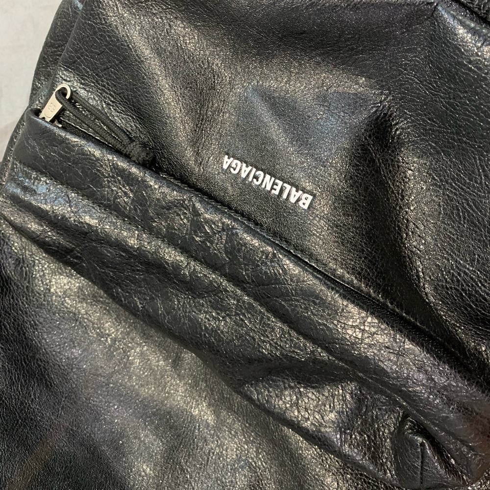 Balenciaga leather backpack, like new - Picture 7 of 9